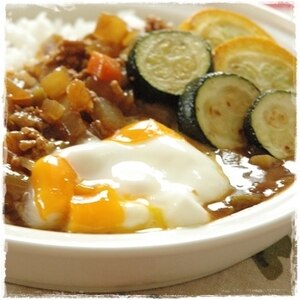 ＊アクと脂の少ない　ひき肉入りカレー＊